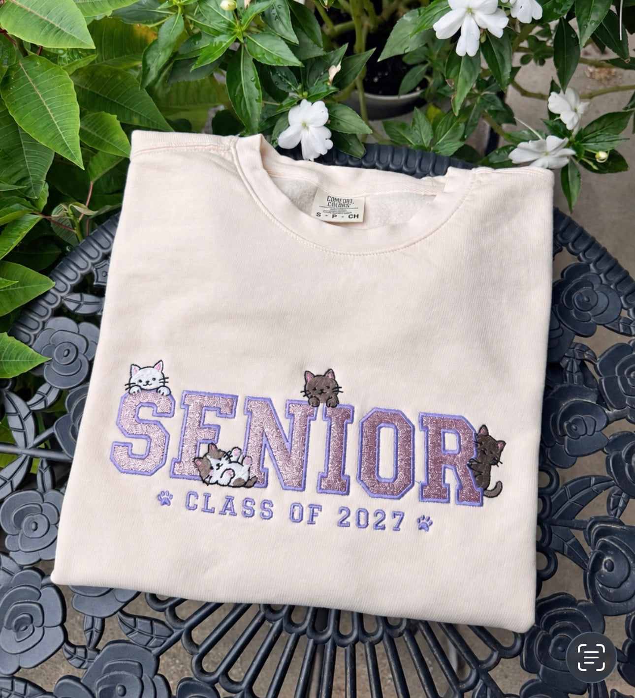 Senior 27 Cool Cats crewneck
